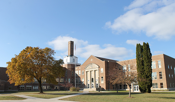 Riverview Middle School exterior