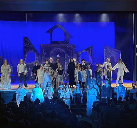 Riverview musical cast on stage